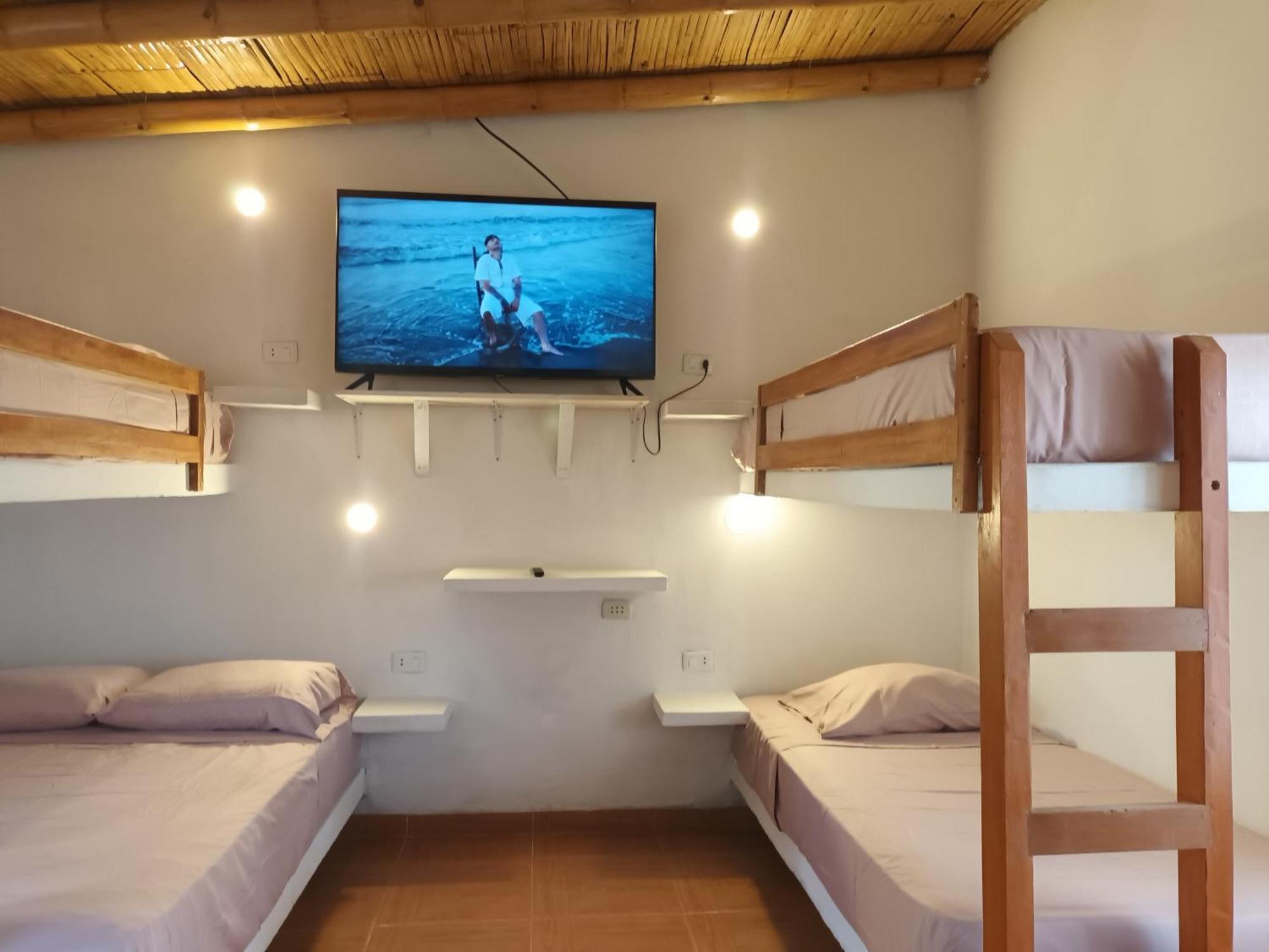 Bungalows Sol Y Mar Canoas de Punta Sal Ngoại thất bức ảnh